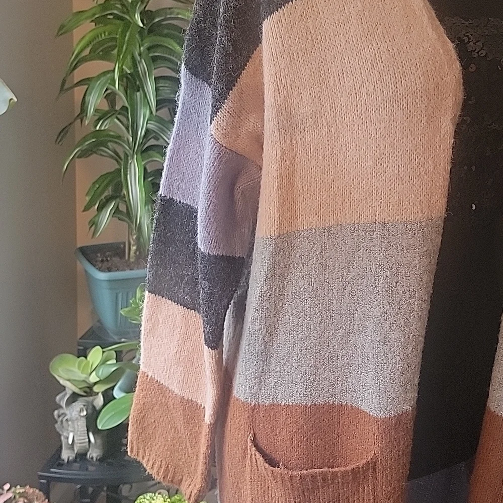 Long Cardigan Sweaters - Picture 4 of 9
